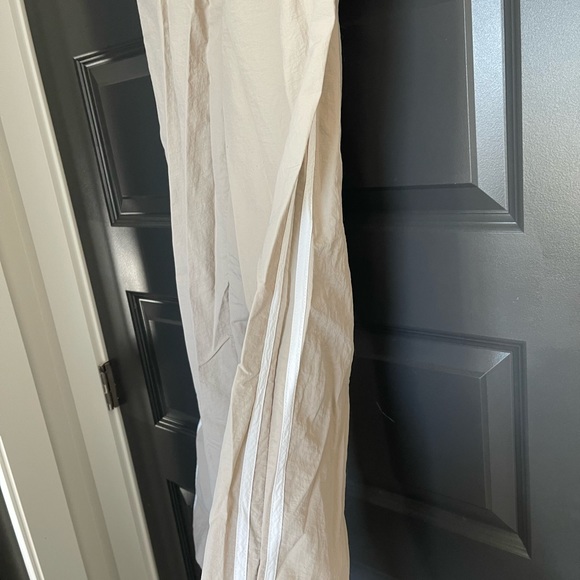 Track pants - Picture 2 of 4